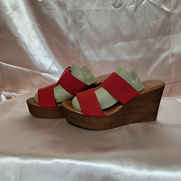 Wedges - Picture 4 of 4